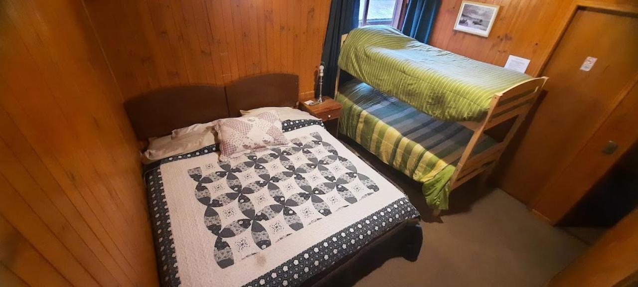 Hotel Casa Kaiser Puerto Varas Kültér fotó